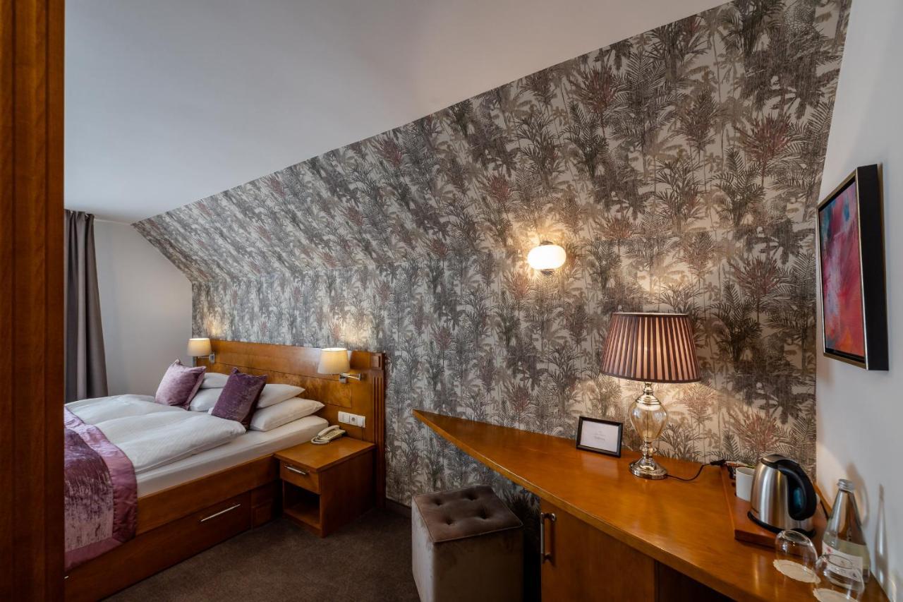 Lipa Hotel 3*