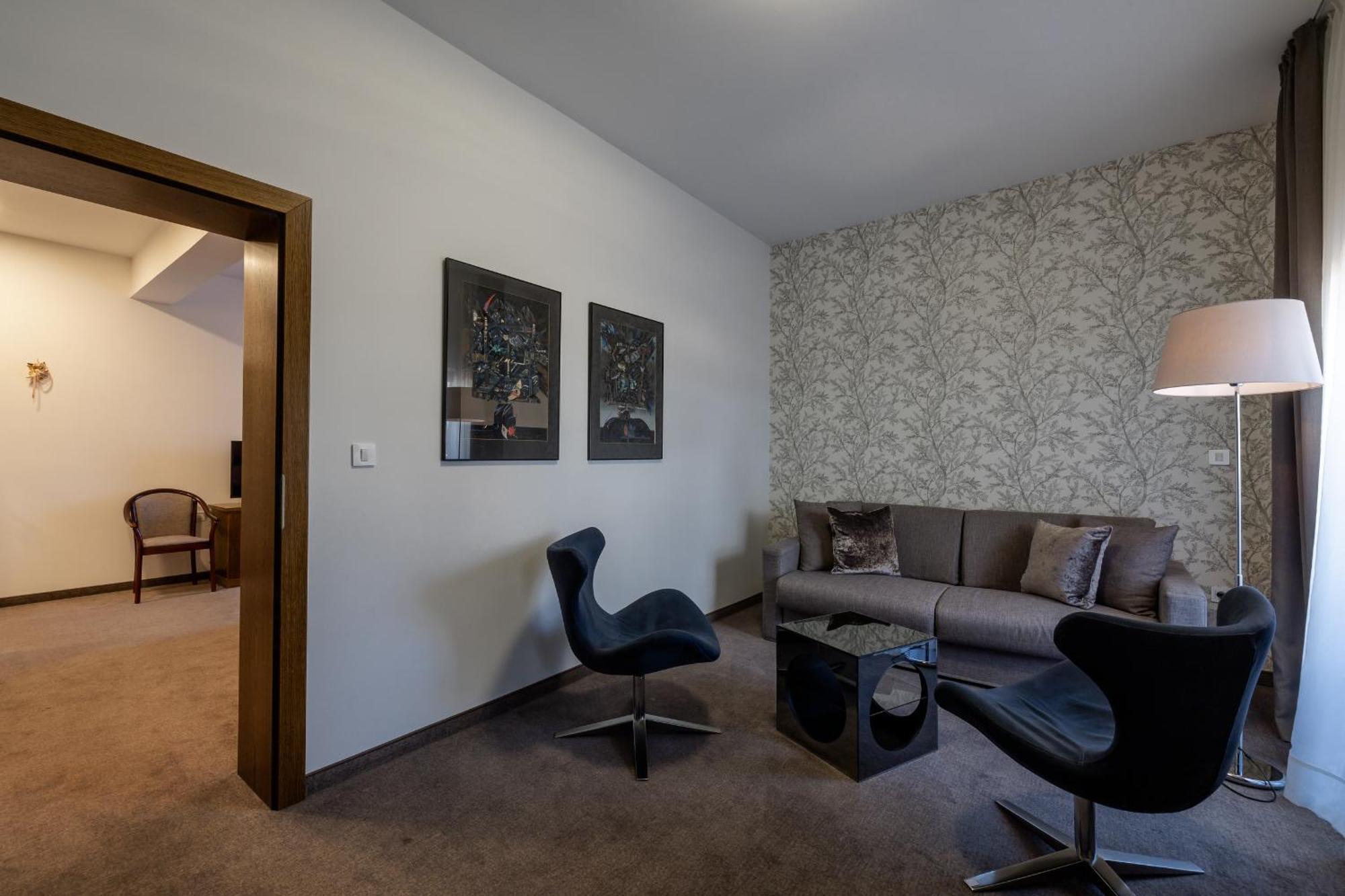 Lipa Hotel
